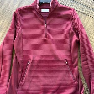 Callaway Golf Women's Ribbed Burgundy Pullover with half zipper. Size M